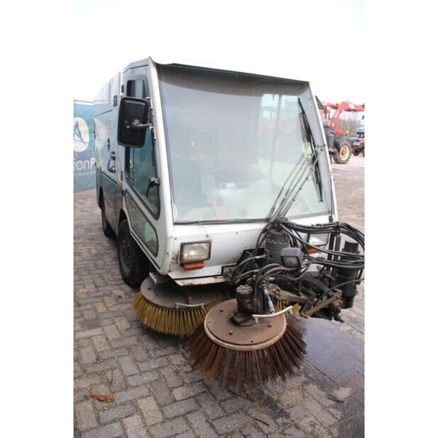 2008 TENNANT A60-43940027