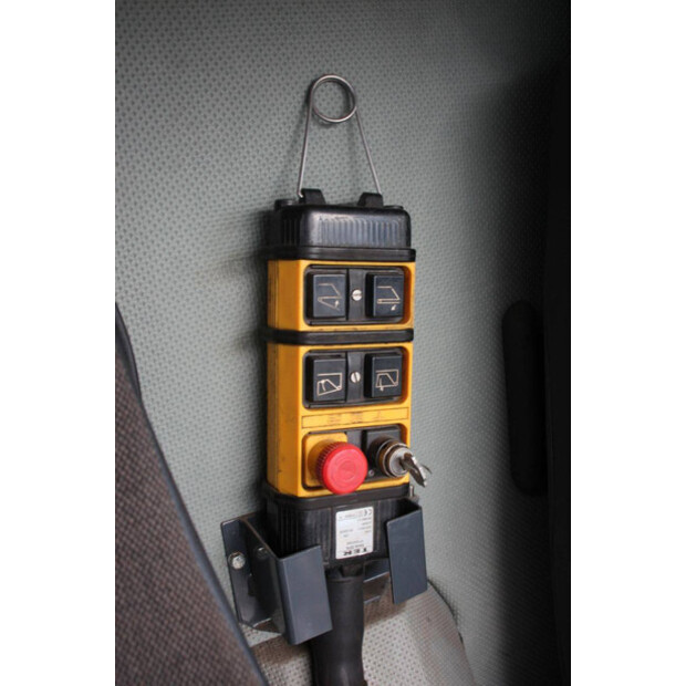 2008 TENNANT A60-43940043