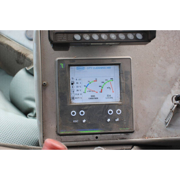 2008 TENNANT A60-43940047