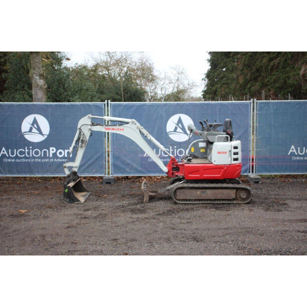 2019 تاكوتشي TB215R-43940234