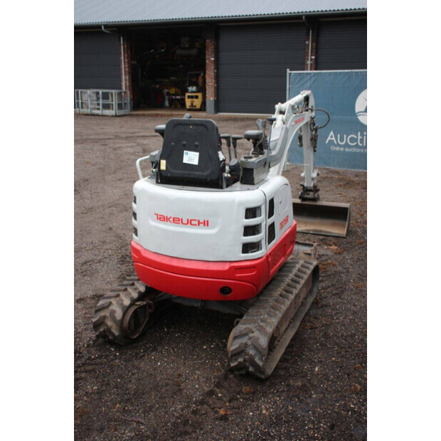 2019 تاكوتشي TB215R-43940237