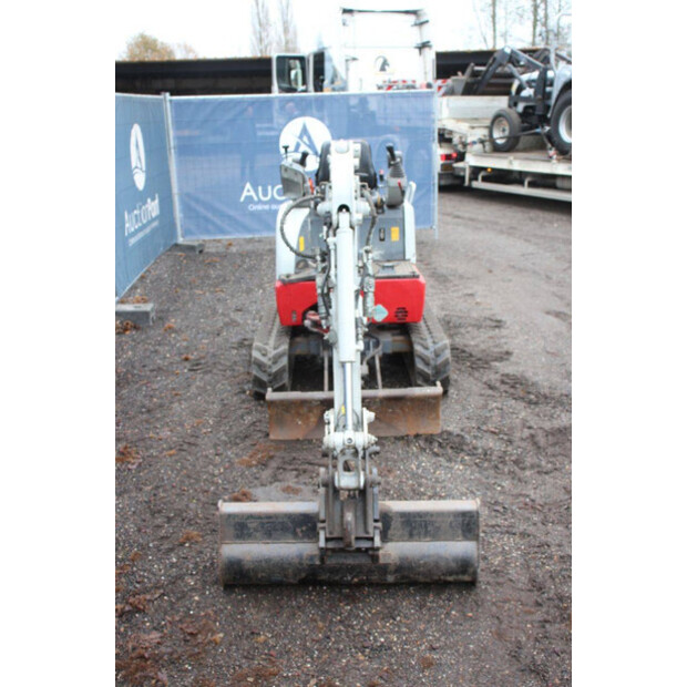 2019 تاكوتشي TB215R-43940239