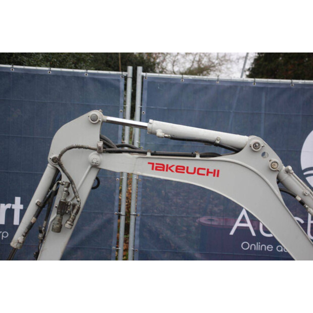 2019 تاكوتشي TB215R-43940244