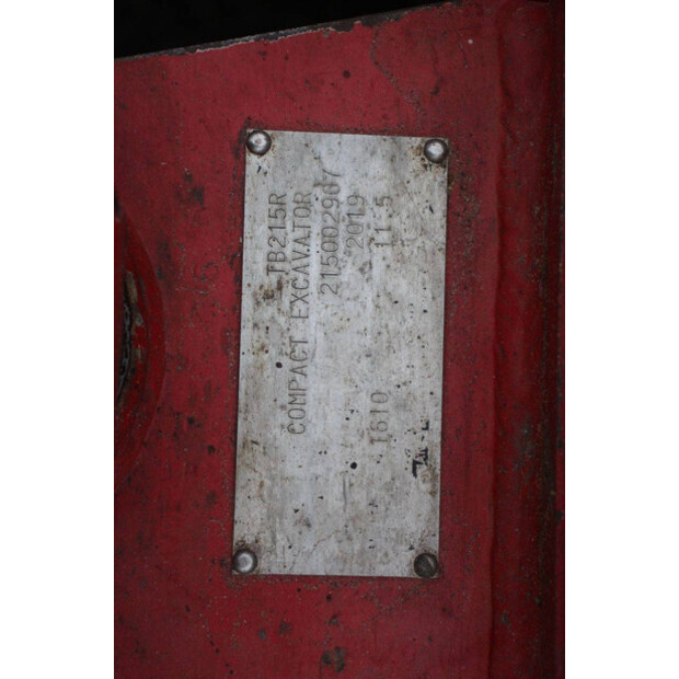 2019 تاكوتشي TB215R-43940252