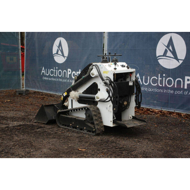 2025 LH T360-43940277