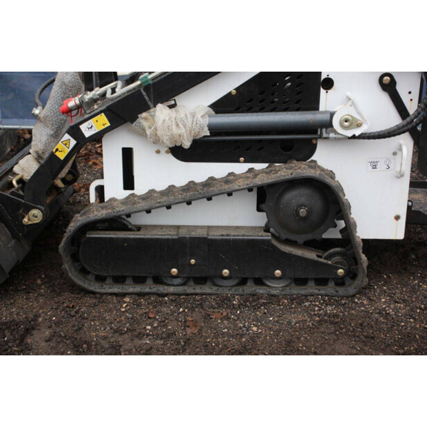 2025 LH T360-43940285