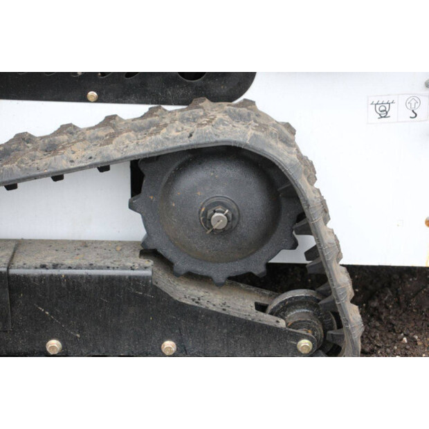 2025 LH T360-43940286