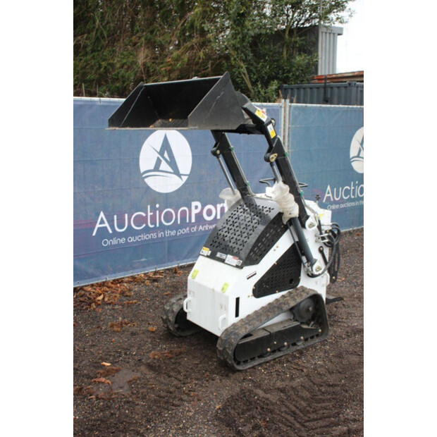 2025 LH T360-43940292