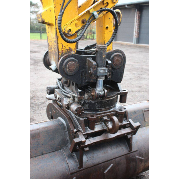 2000 اطلس 1404-43940312