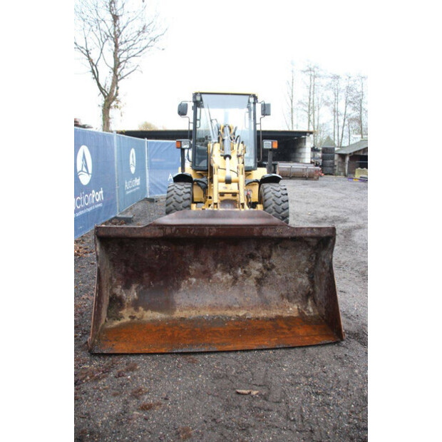 2001 Caterpillar 908-43940341