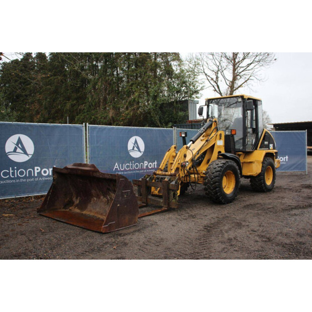 2001 Caterpillar 908-43940342