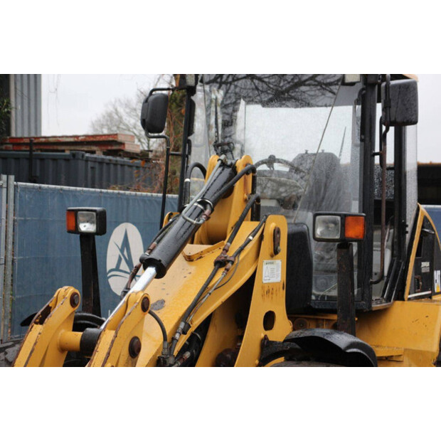 2001 Caterpillar 908-43940344