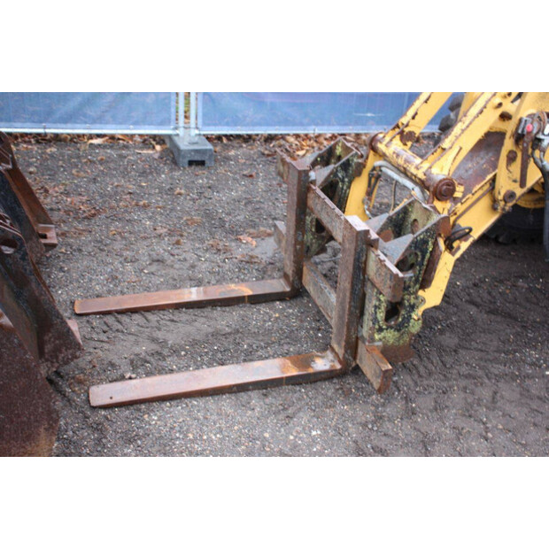 2001 Caterpillar 908-43940345