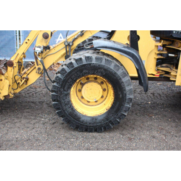 2001 Caterpillar 908-43940346