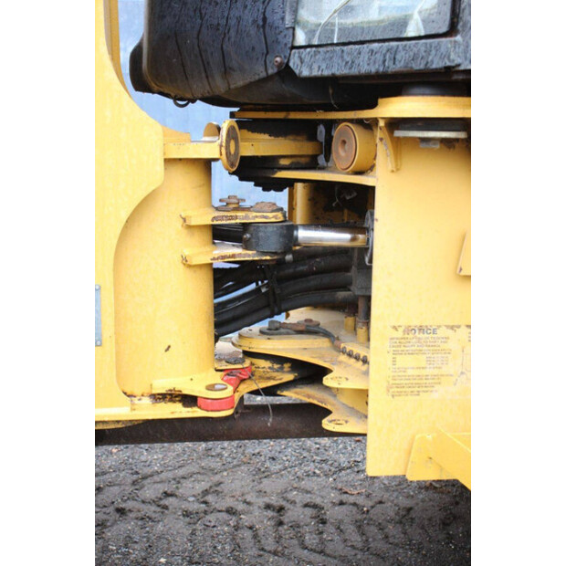 2001 Caterpillar 908-43940349