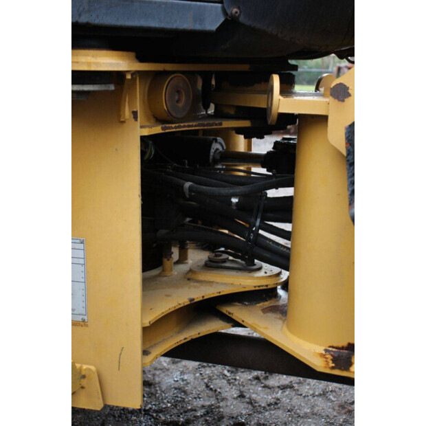 2001 Caterpillar 908-43940350