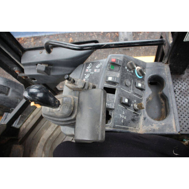 2001 Caterpillar 908-43940361