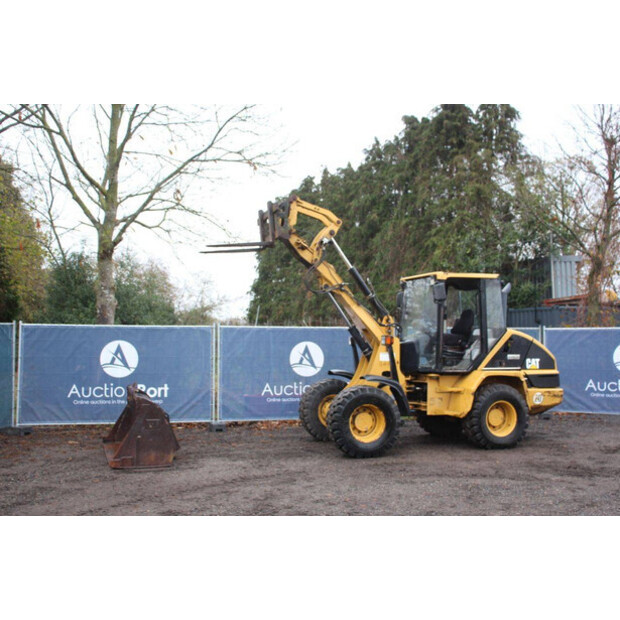 2001 Caterpillar 908-43940364