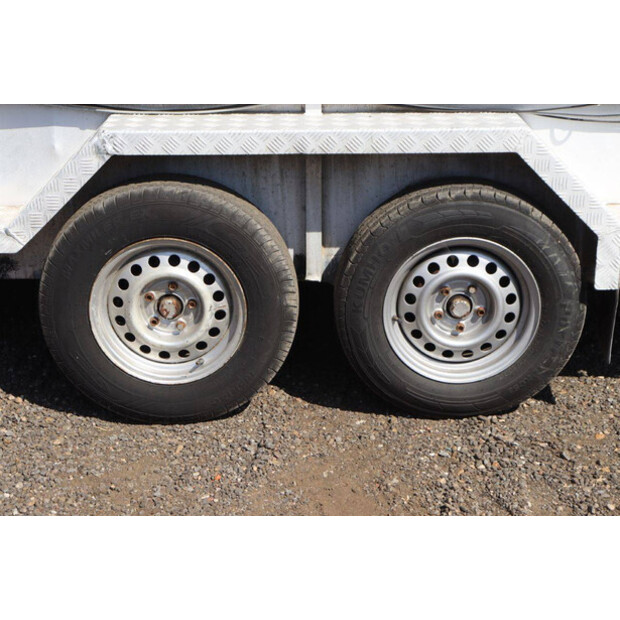 1997 Baveck P24 4A-43940384