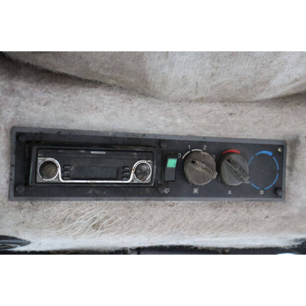 1996 فالميت 6100-43940513