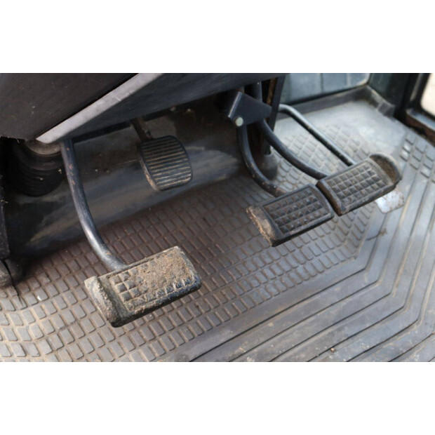 1996 فالميت 6100-43940514