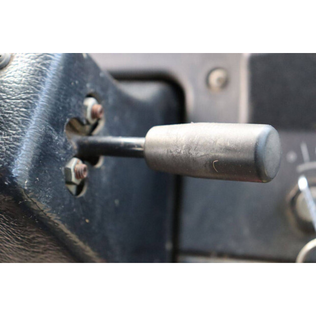 1996 فالميت 6100-43940525