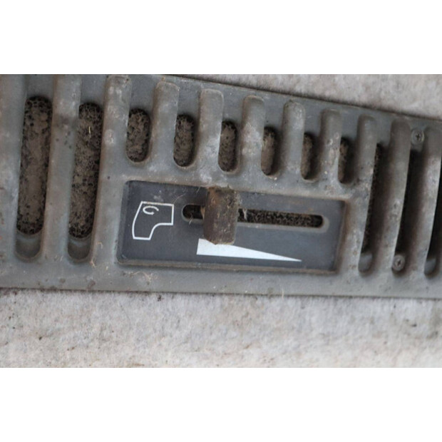 1996 فالميت 6100-43940529