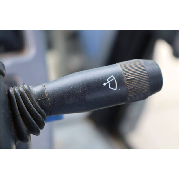 2001 نيو هولاند TL90-43940600