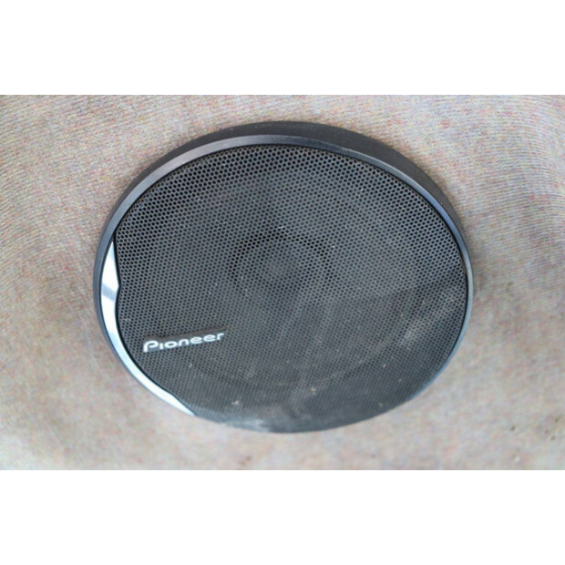 2001 نيو هولاند TL90-43940609