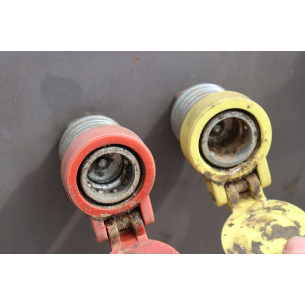 2008 CLAAS Axion 850-43940632