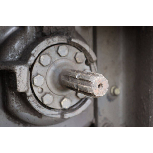 2008 CLAAS Axion 850-43940648