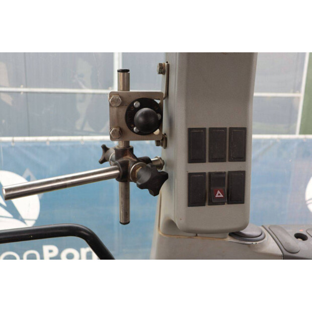 2008 CLAAS Axion 850-43940672