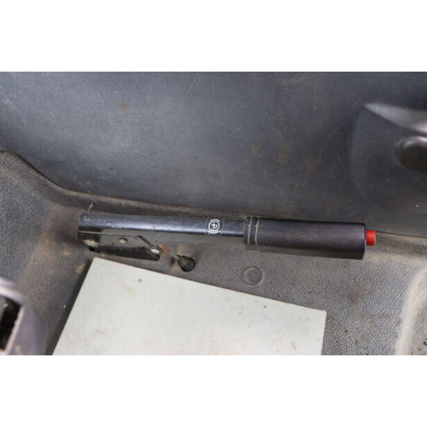 2008 CLAAS Axion 850-43940677