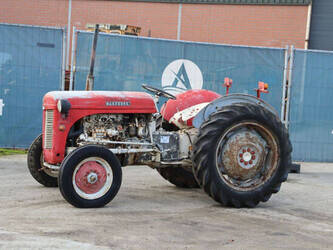 صورة ل تراكتورات زراعية ماسي فيرغسون OTHERS