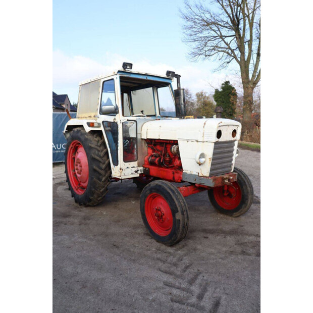 2020 دافيد براون D8T-43940818