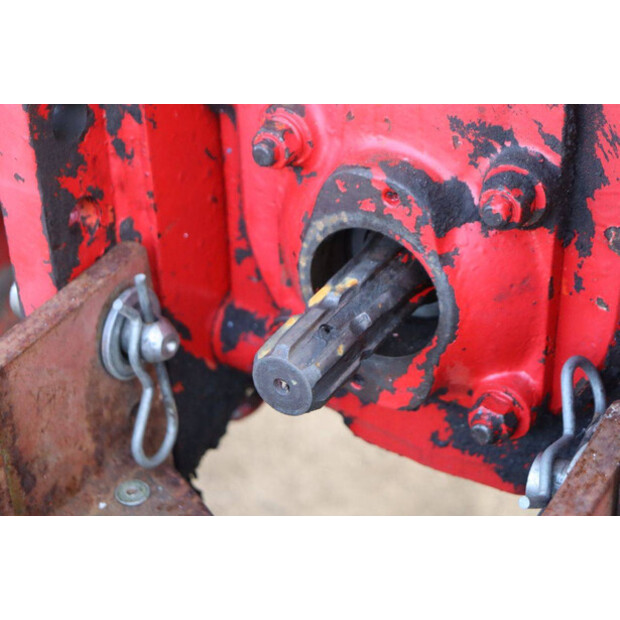 2020 دافيد براون D8T-43940831