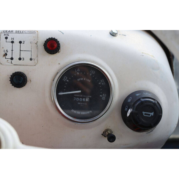 2020 دافيد براون D8T-43940841