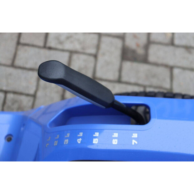 2022 Iseki SXE213-43941018