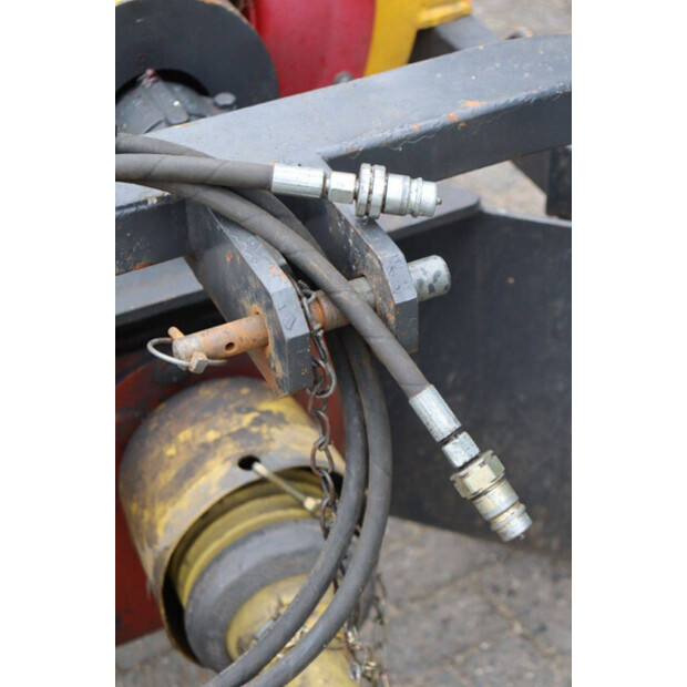 2003 KWH 2051 PTO-43941241