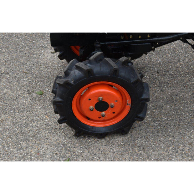 KUBOTA B5000-43942077
