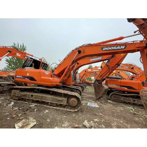 2017 Doosan DH300-7-43943192