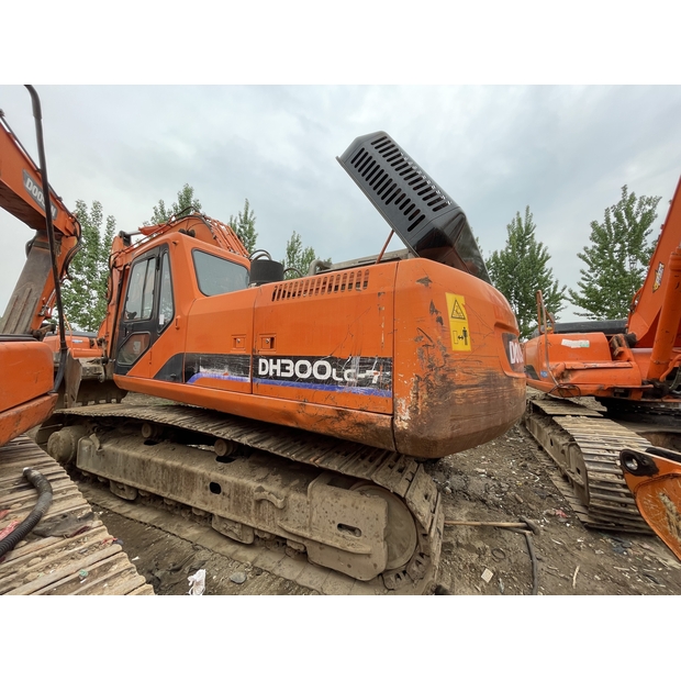 2017 Doosan DH300-7-43943195