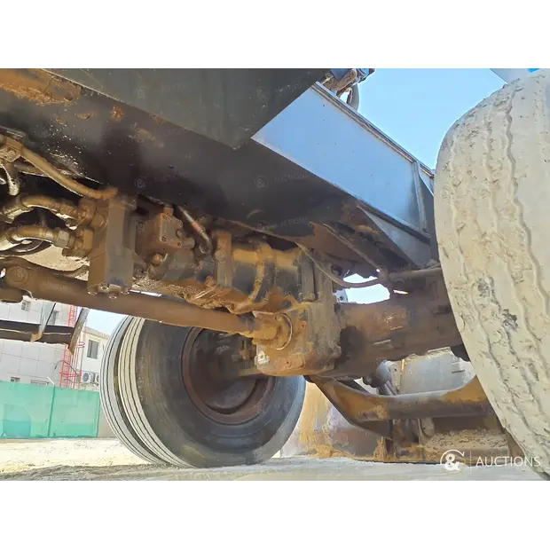 2004 Caterpillar M318-43943355