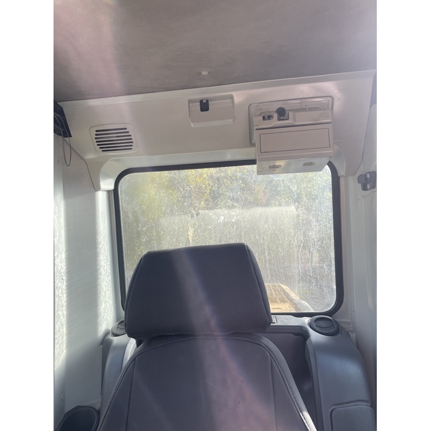 2024 كاتربيلر 320D2L-43943411