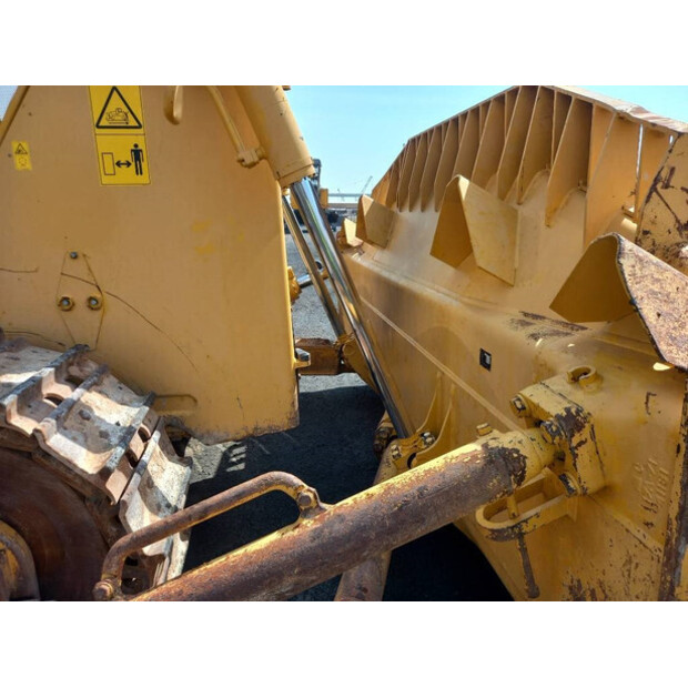 2023 Komatsu D155A-6R-43943584