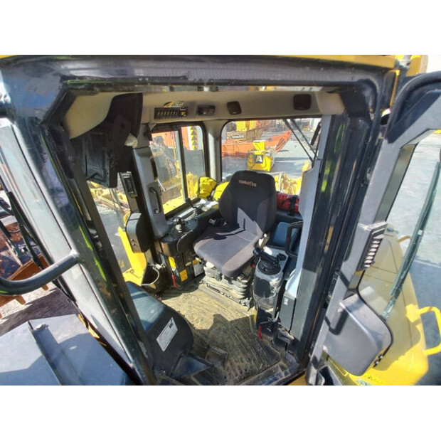 2024 Komatsu D155A-6R-43943652