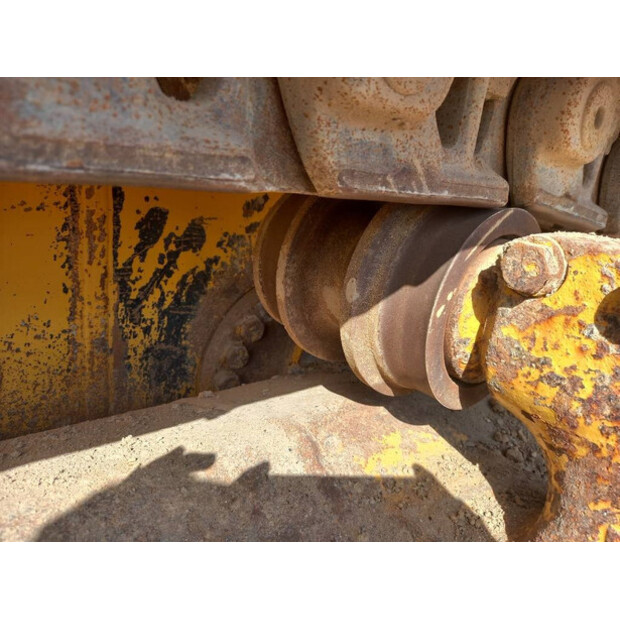 2024 Komatsu D155A-6R-43943654