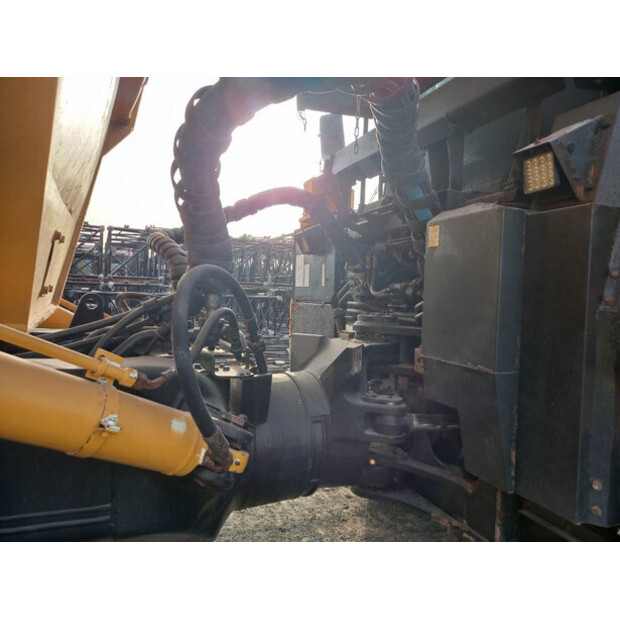 2017 Komatsu HM400-3R-43943757