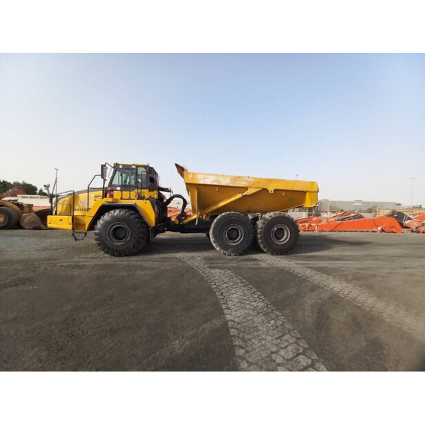 2017 Komatsu HM400-3R-43943772