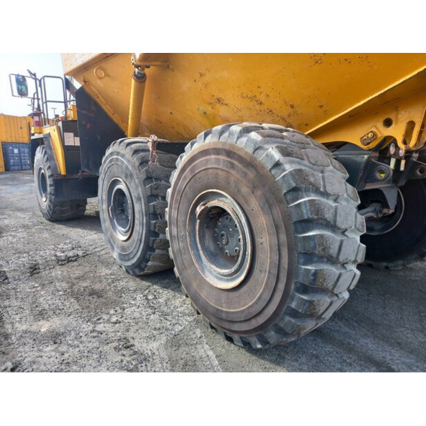 2017 Komatsu HM400-3R-43943778
